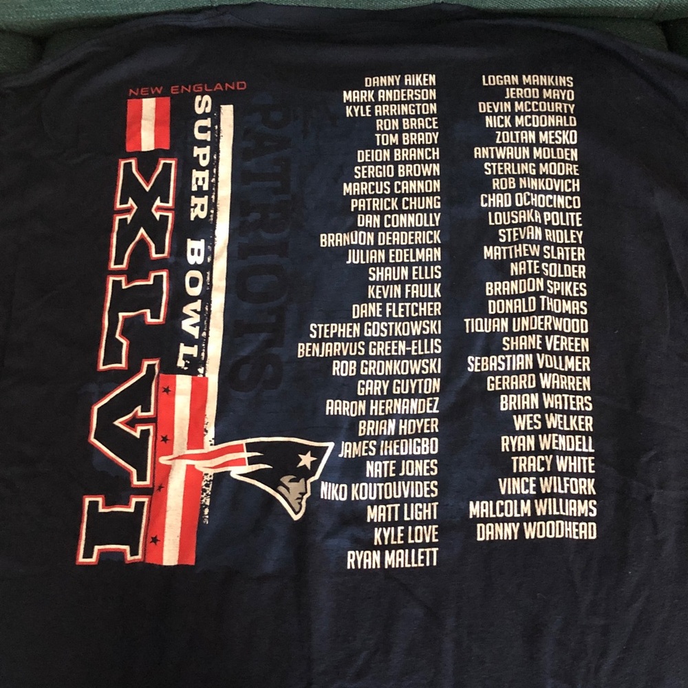 🚚 Super Bowl XXXVI New England Patriots Team T-Shirt